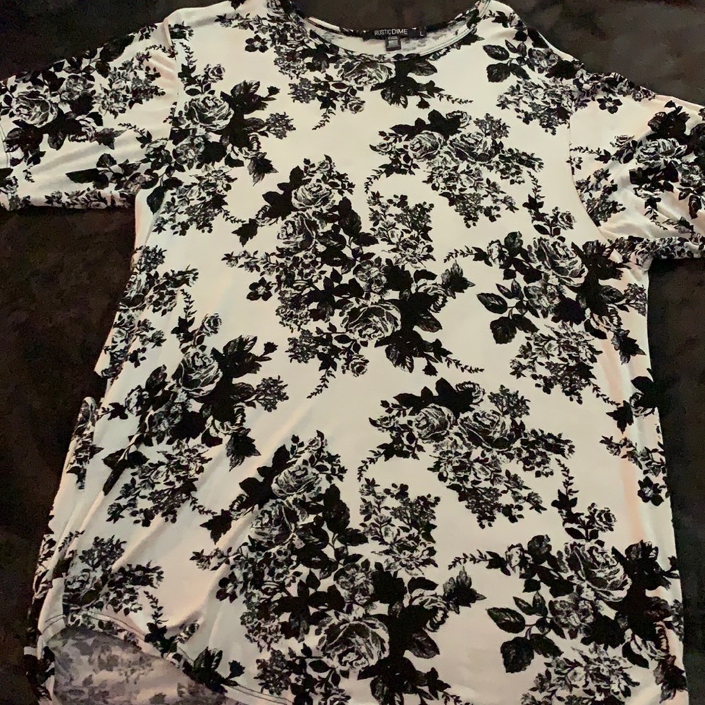 Rustic Dime casual long body shirt!